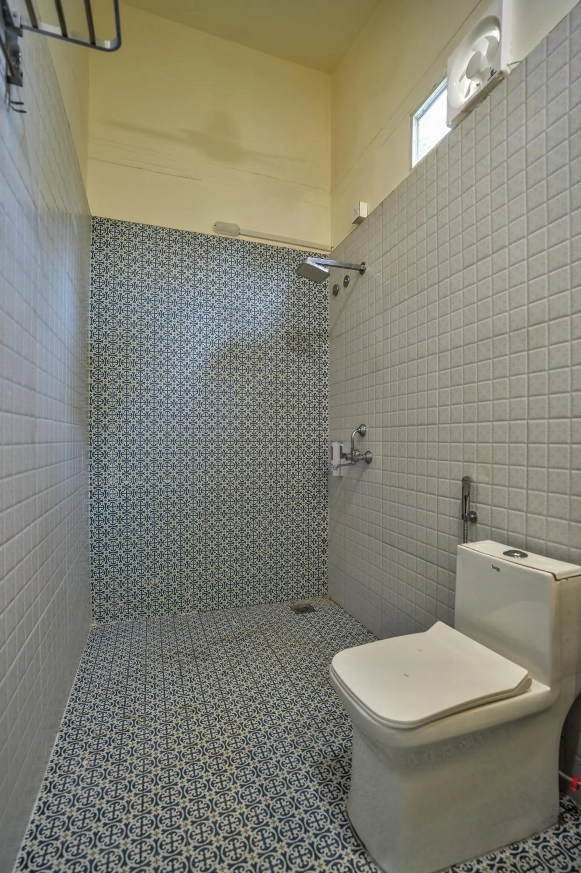 Shower in Amore Serenity Resort