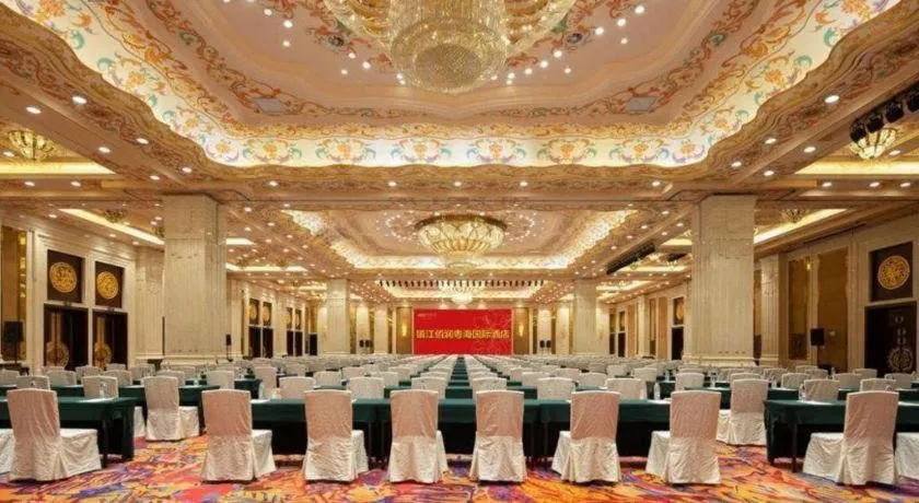 Bairun Zhenjiang International Hotel