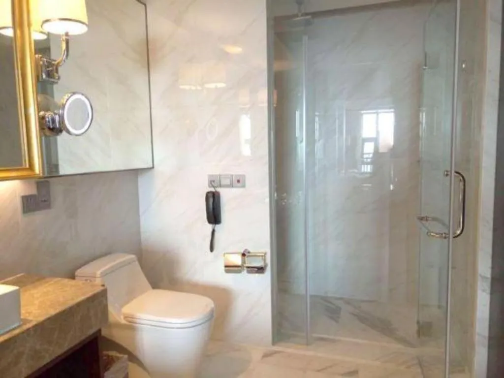 Bairun Zhenjiang International Hotel