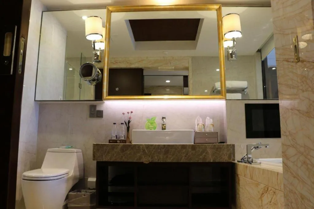 Bairun Zhenjiang International Hotel