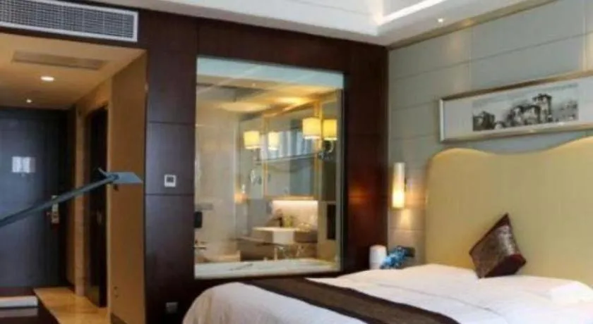 Bed in Bairun Zhenjiang International Hotel