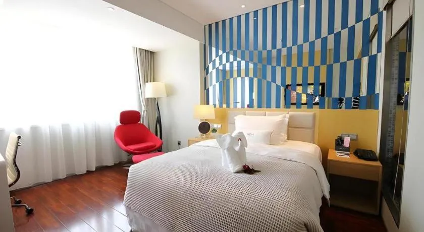 Bed in Xingtai Yuehai Hotel