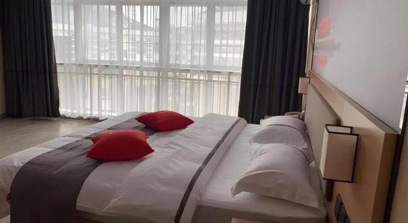 Bed in Thank Inn Hotel Shandong Heze Mudan District Bayi Road Pedestrian Street