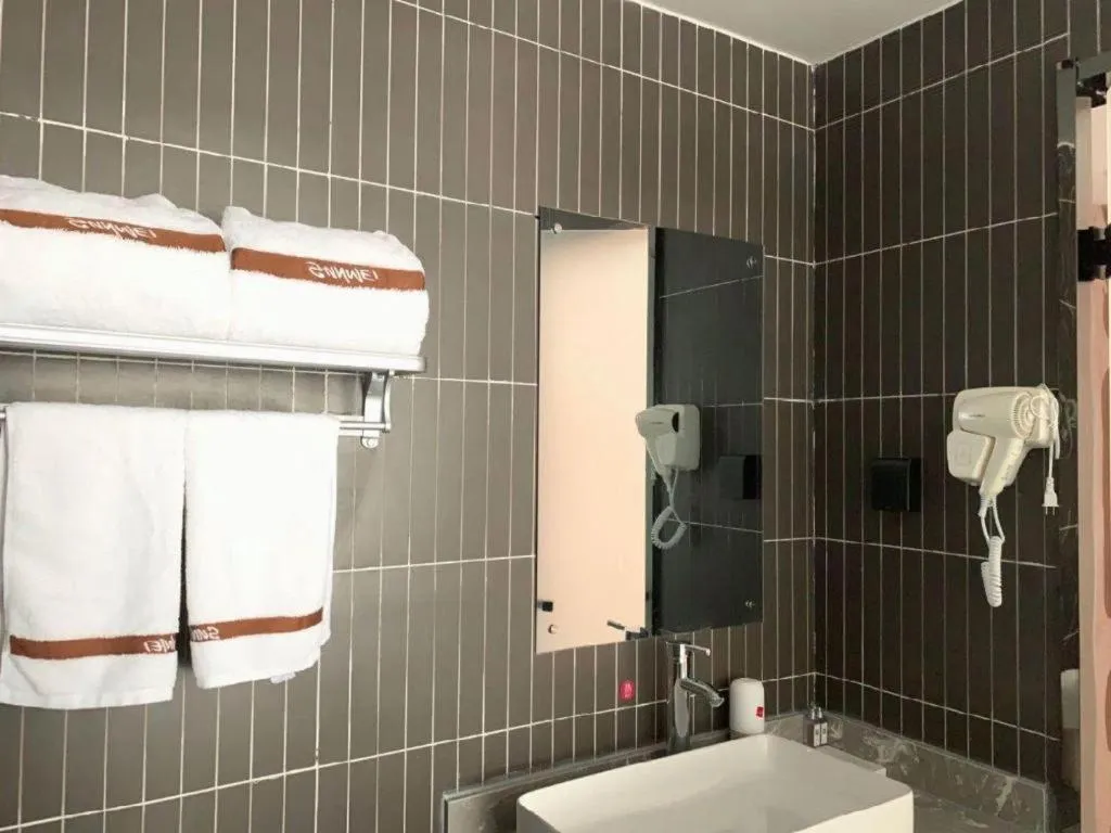 Thank Inn Hotel Shandong Heze Mudan District Bayi Road Pedestrian Street