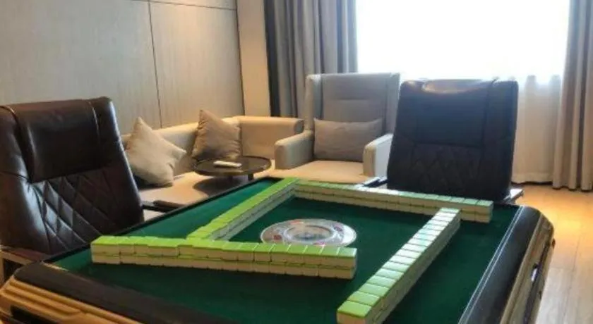 Echeng Hotel Nanning Huqiu Metro Station