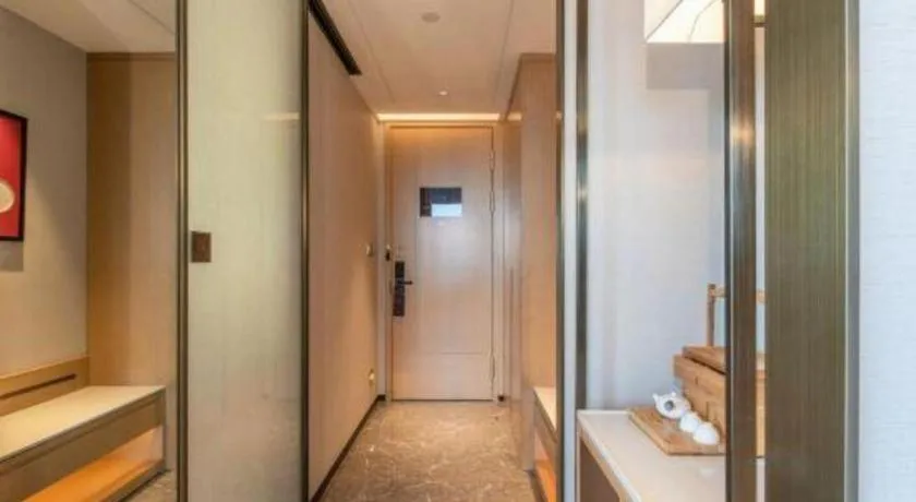 Echeng Hotel Nanning Huqiu Metro Station