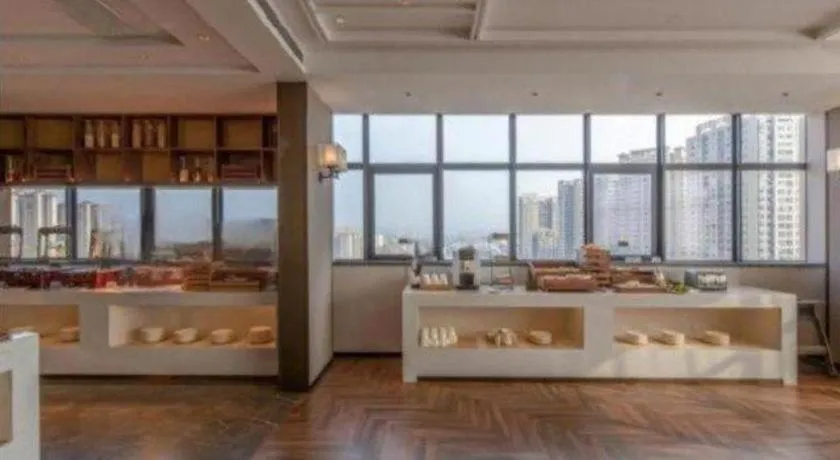 Echeng Hotel Nanning Huqiu Metro Station