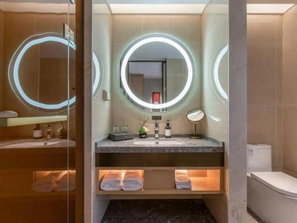 Echeng Hotel Nanning Huqiu Metro Station