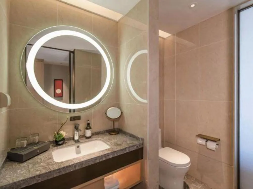 Echeng Hotel Nanning Huqiu Metro Station