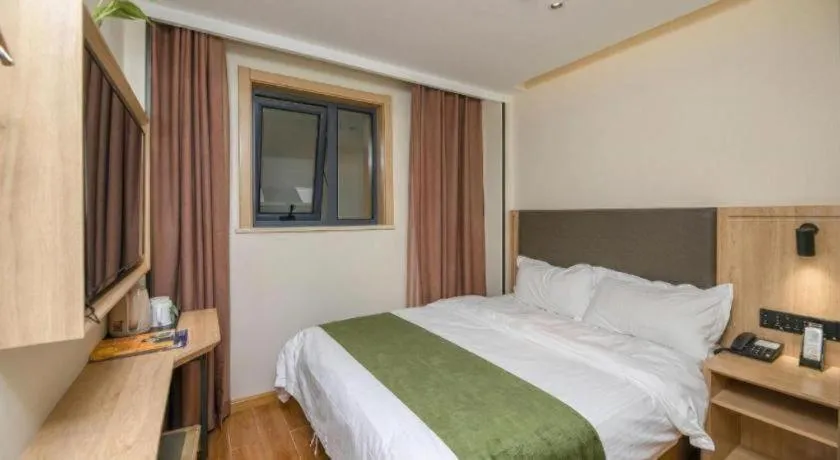 Bed in Green Tree Inn Express Beijing Xicheng District Dazhalan