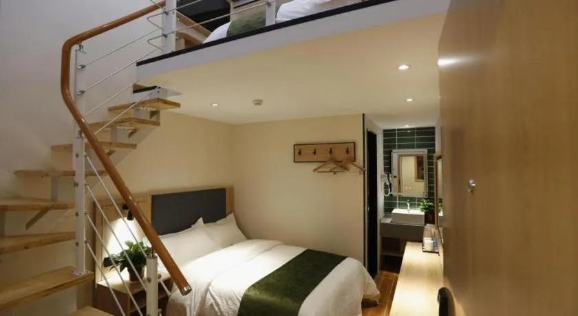 Bed in Green Tree Inn Express Beijing Xicheng District Dazhalan