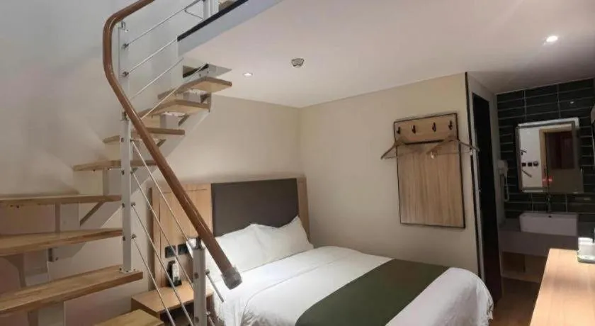 Bed in Green Tree Inn Express Beijing Xicheng District Dazhalan