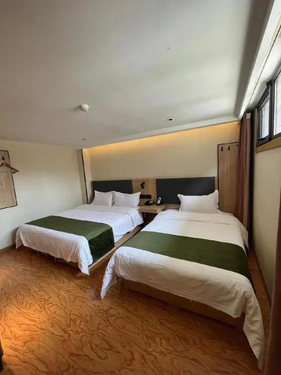 Bed in Green Tree Inn Express Beijing Xicheng District Dazhalan