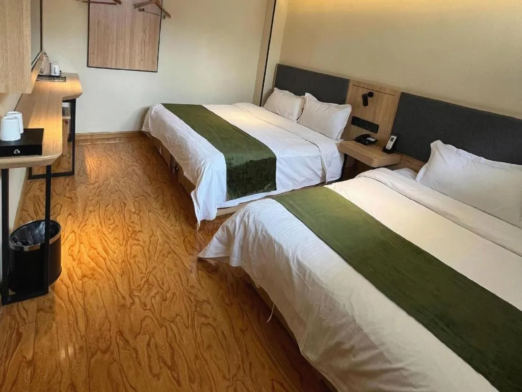 Bed in Green Tree Inn Express Beijing Xicheng District Dazhalan