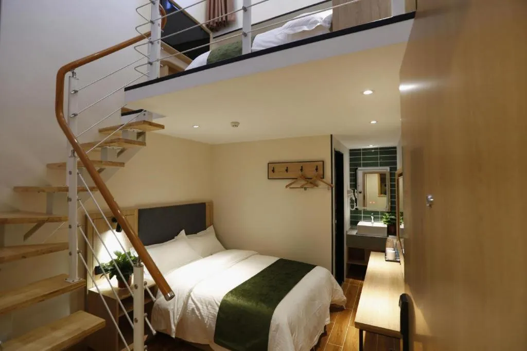 Bed in Green Tree Inn Express Beijing Xicheng District Dazhalan