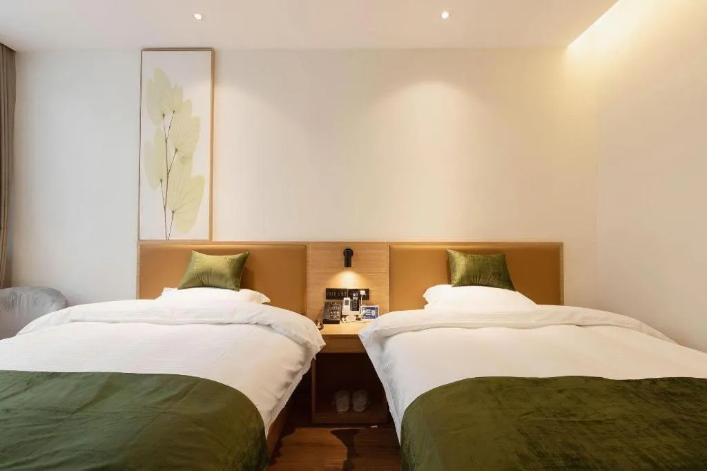 Bed in Green Tree Inn Nanchang Zhongshan Road Bayiguan