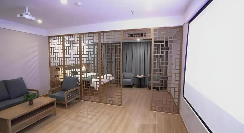 Green Tree Inn Express Weifang Zhucheng Longyuan Shangcheng