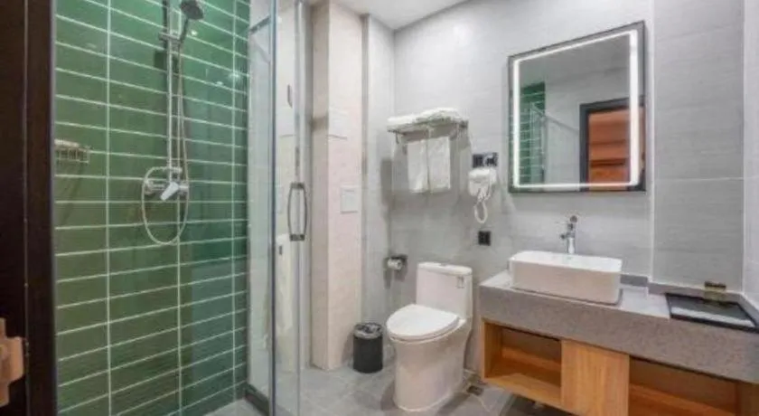 Green Tree Inn Express Weifang Zhucheng Longyuan Shangcheng