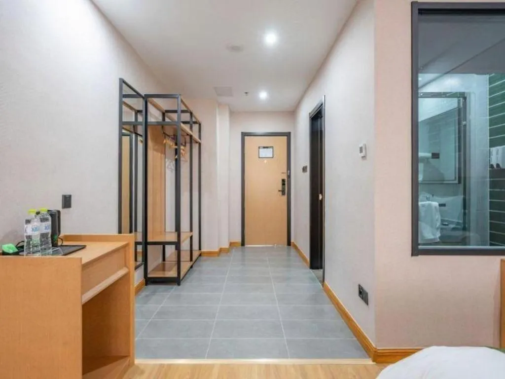 Green Tree Inn Express Weifang Zhucheng Longyuan Shangcheng