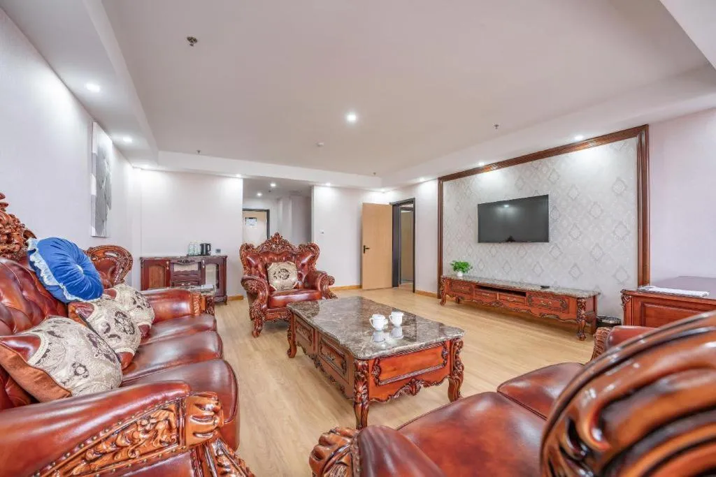 Green Tree Inn Express Weifang Zhucheng Longyuan Shangcheng
