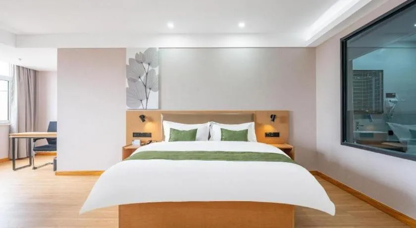 Bed in Green Tree Inn Express Weifang Zhucheng Longyuan Shangcheng