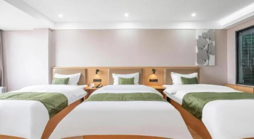 Green Tree Inn Express Weifang Zhucheng Longyuan Shangcheng