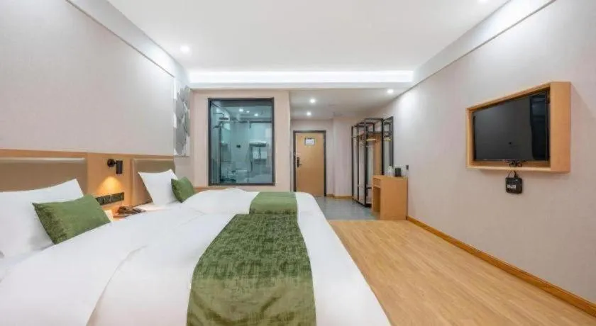 Green Tree Inn Express Weifang Zhucheng Longyuan Shangcheng