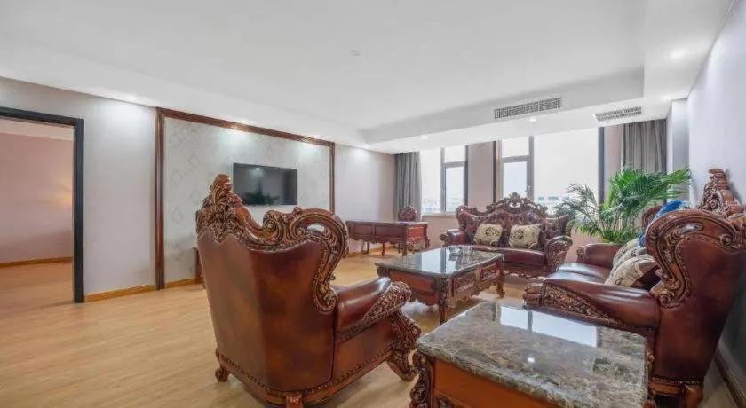 Green Tree Inn Express Weifang Zhucheng Longyuan Shangcheng