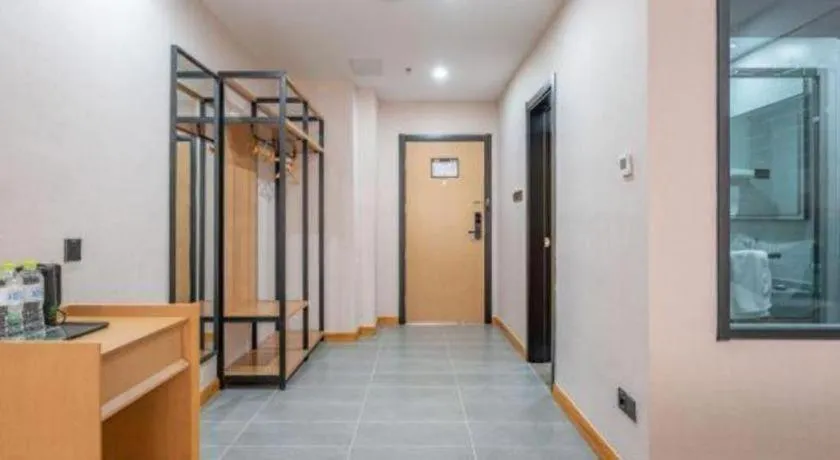 Green Tree Inn Express Weifang Zhucheng Longyuan Shangcheng