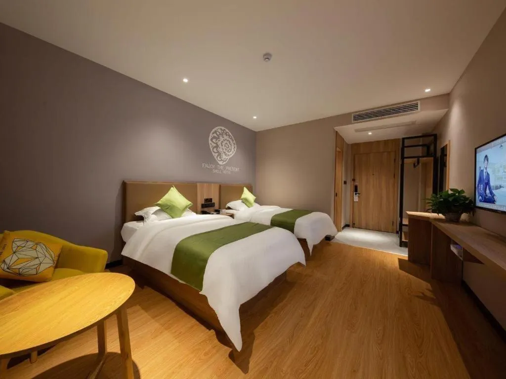 Bed in Shell Hotel Anhui Huaibei Suixi County Economic Development Zone