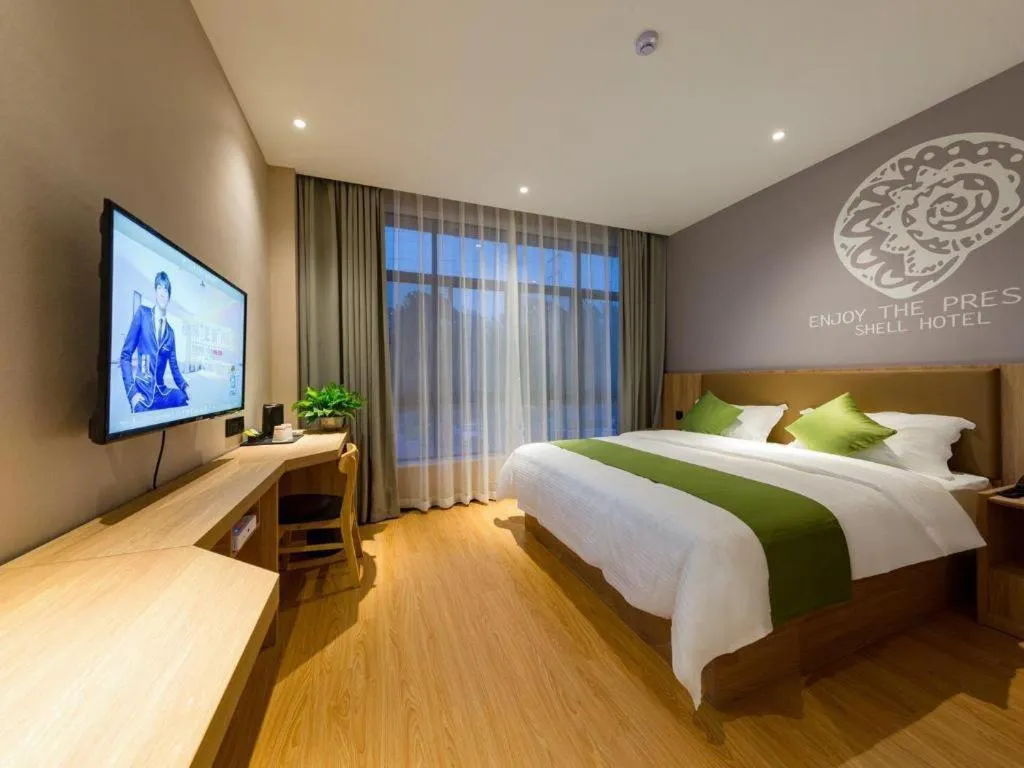 Bed in Shell Hotel Anhui Huaibei Suixi County Economic Development Zone