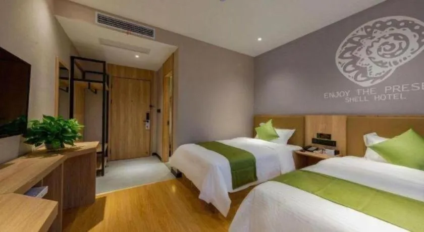 Bed in Shell Hotel Anhui Huaibei Suixi County Economic Development Zone