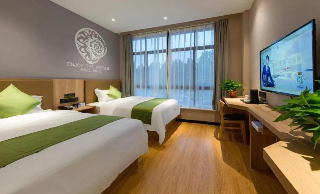 Bed in Shell Hotel Anhui Huaibei Suixi County Economic Development Zone