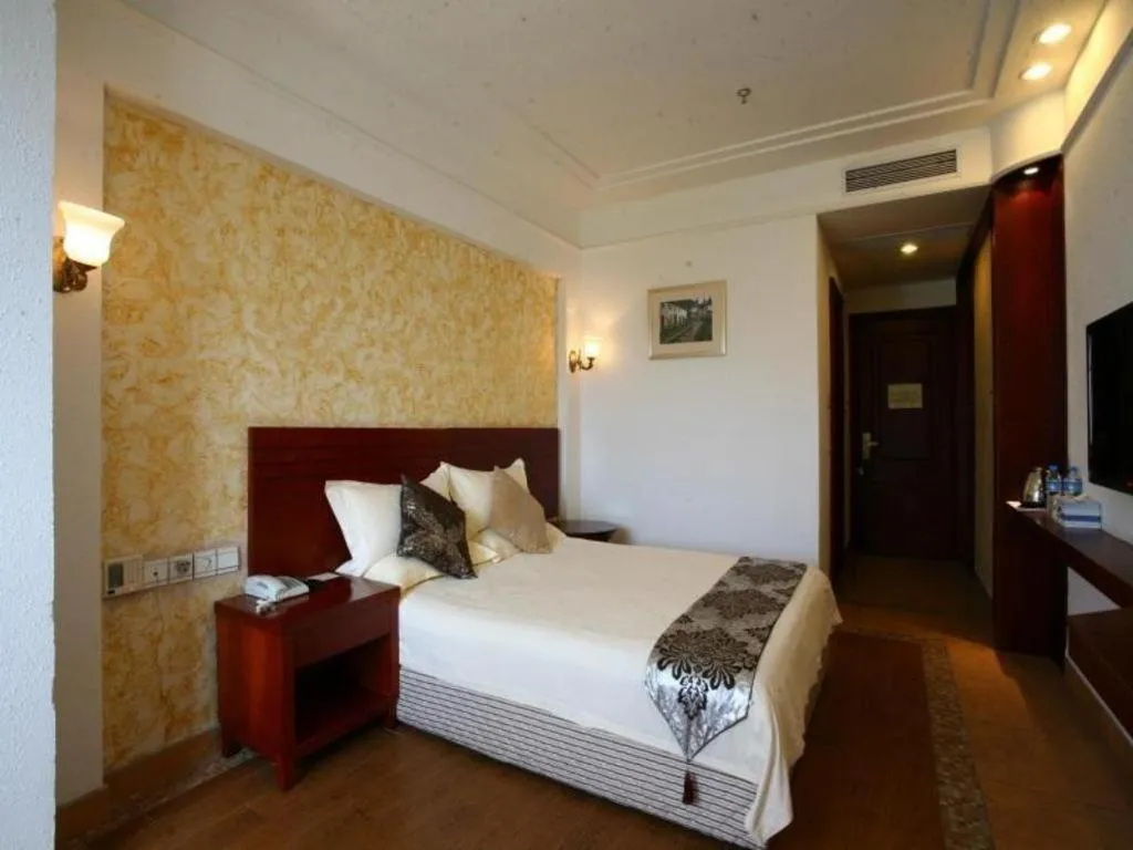 Bed in GreenTree Alliance Hotel Shanghai Baoshan District Meilan Lake Yueluo Road