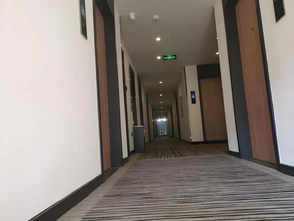 Green Tree Inn Express Jinan Huaiyin District Jingshi Road Children's Hospital