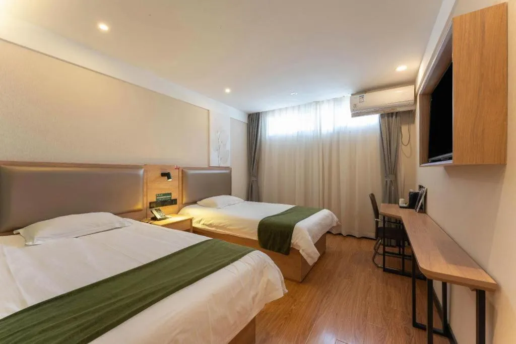 Bed in Green Tree Inn Express Jinan Huaiyin District Jingshi Road Children's Hospital