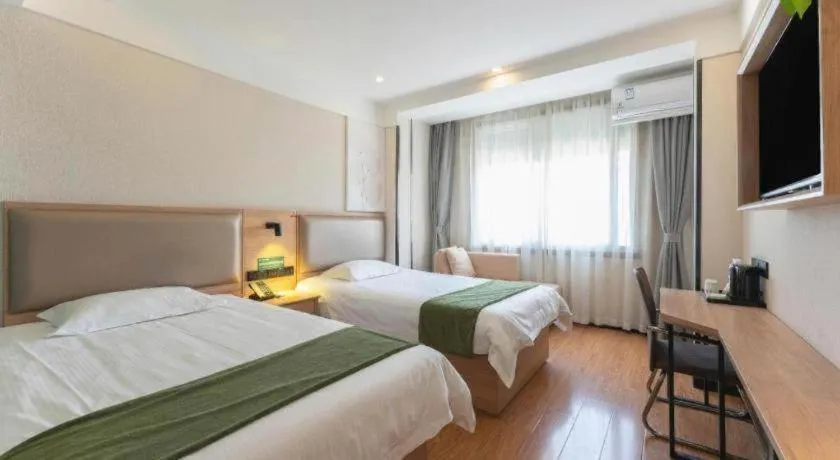 Bed in Green Tree Inn Express Jinan Huaiyin District Jingshi Road Children's Hospital