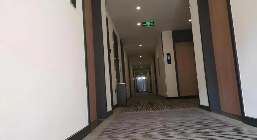 Green Tree Inn Express Jinan Huaiyin District Jingshi Road Children's Hospital