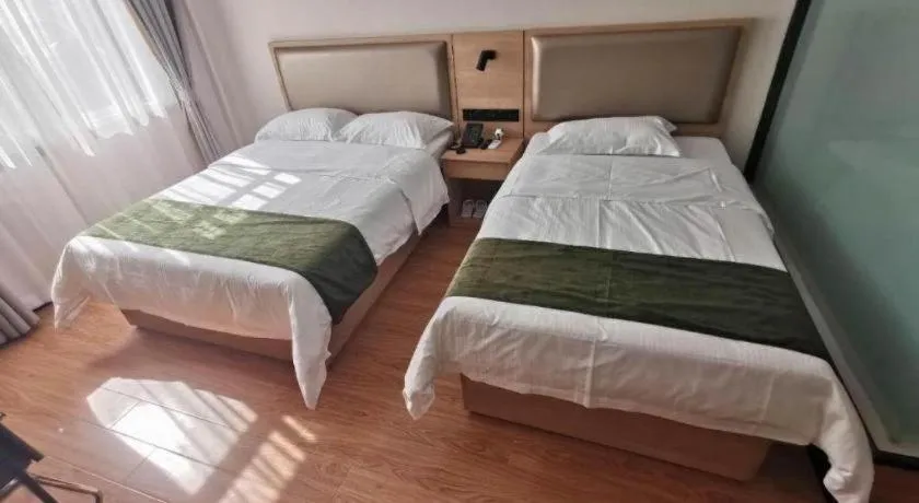 Bed in Green Tree Inn Express Jinan Huaiyin District Jingshi Road Children's Hospital