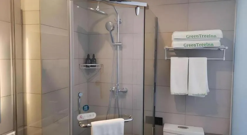 Green Tree Inn Express Jinan Huaiyin District Jingshi Road Children's Hospital