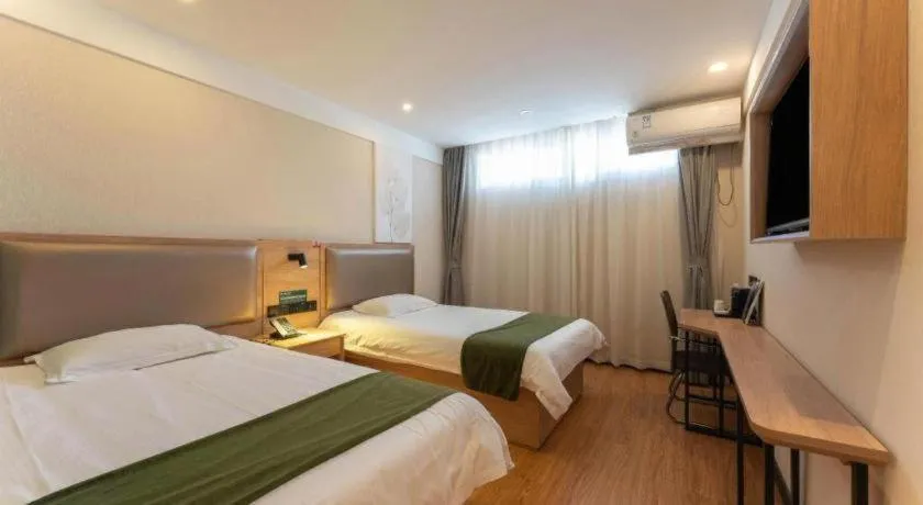 Bed in Green Tree Inn Express Jinan Huaiyin District Jingshi Road Children's Hospital