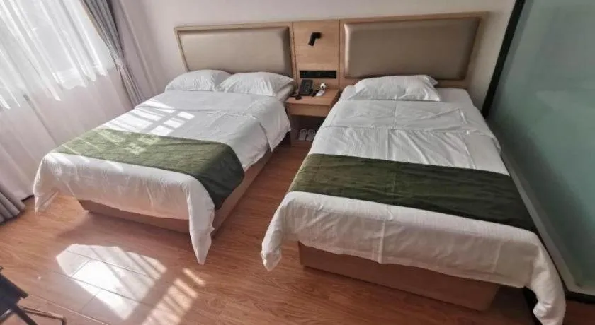 Bed in Green Tree Inn Express Jinan Huaiyin District Jingshi Road Children's Hospital