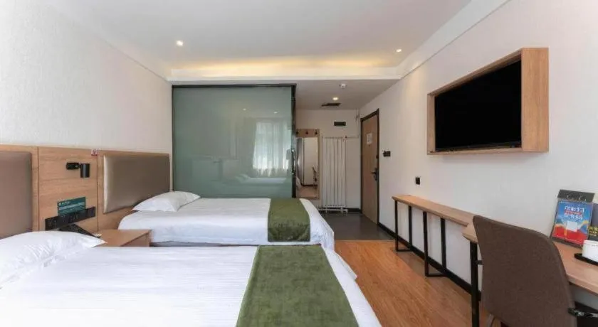 Bed in Green Tree Inn Express Jinan Huaiyin District Jingshi Road Children's Hospital