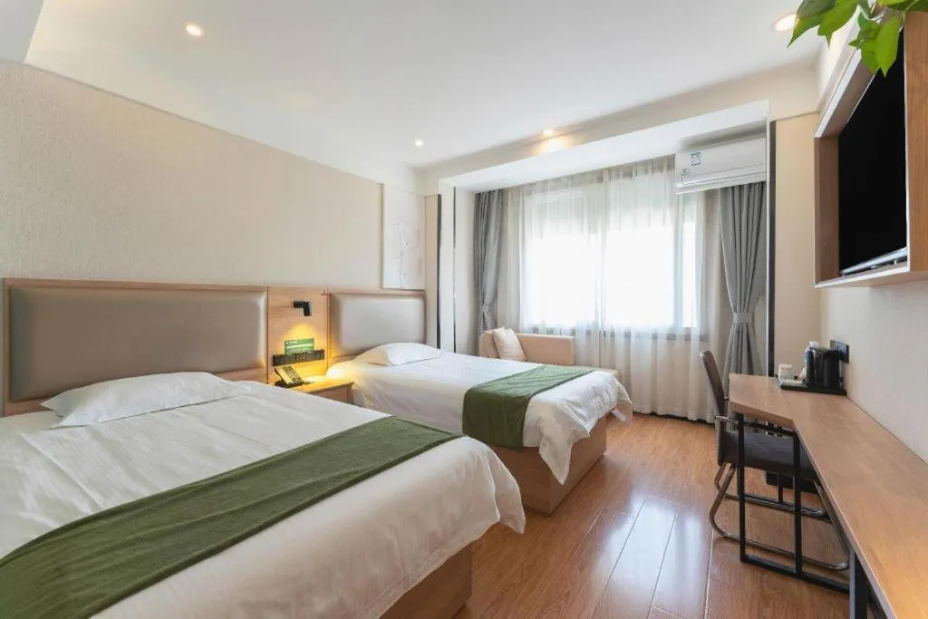 Bed in Green Tree Inn Express Jinan Huaiyin District Jingshi Road Children's Hospital