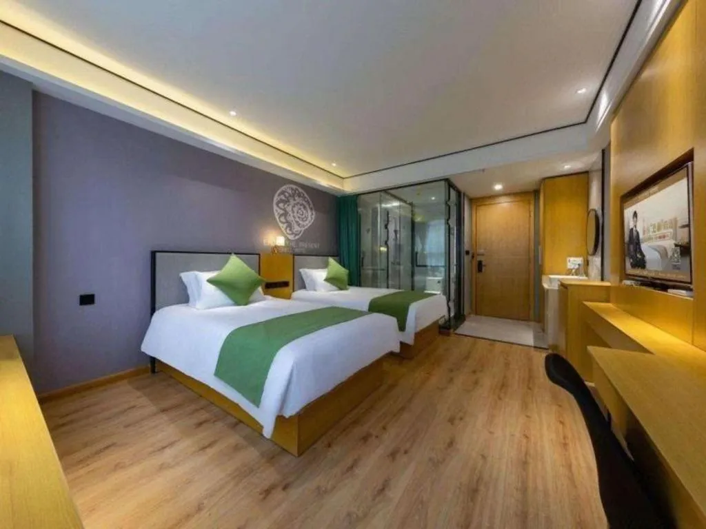 Bed in Shell Hotel Anhui Huaibei Railway Station Huiyuan Road