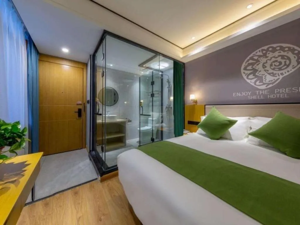 Bed in Shell Hotel Anhui Huaibei Railway Station Huiyuan Road