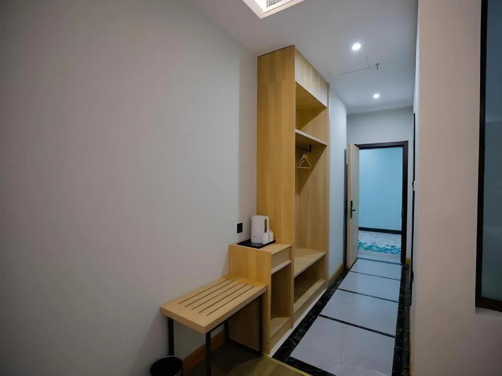 Green Tree Inn Express Tangshan Yueting County Bus Station