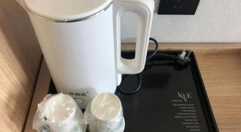 Green Tree Inn Express Tangshan Yueting County Bus Station