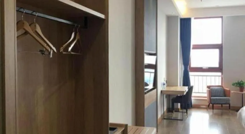 Green Tree Inn Express Tangshan Yueting County Bus Station