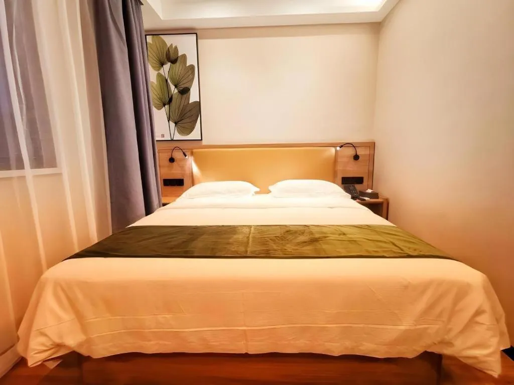 Bed in Green Tree Inn Huangshan Yi County Xidi Hongcun